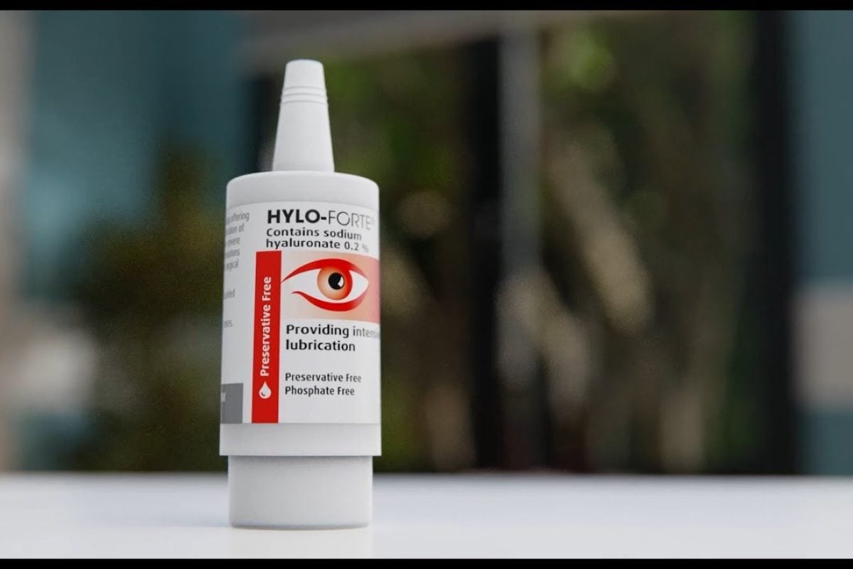 Video Thumbnail: How to use video - HYLO COMOD bottle